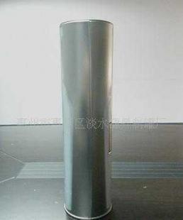 金属长罐与铁盒 马口铁包装如何重塑酒类美学与保护新标准